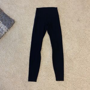 black lululemon align leggings